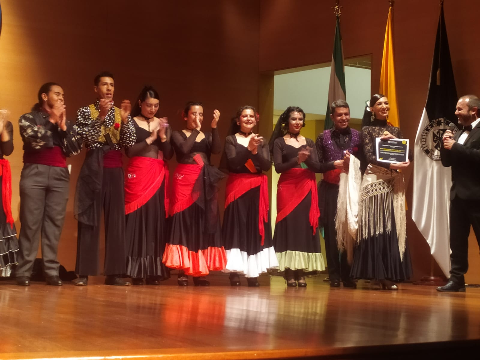 Grupo representativo de flamenco y danza española