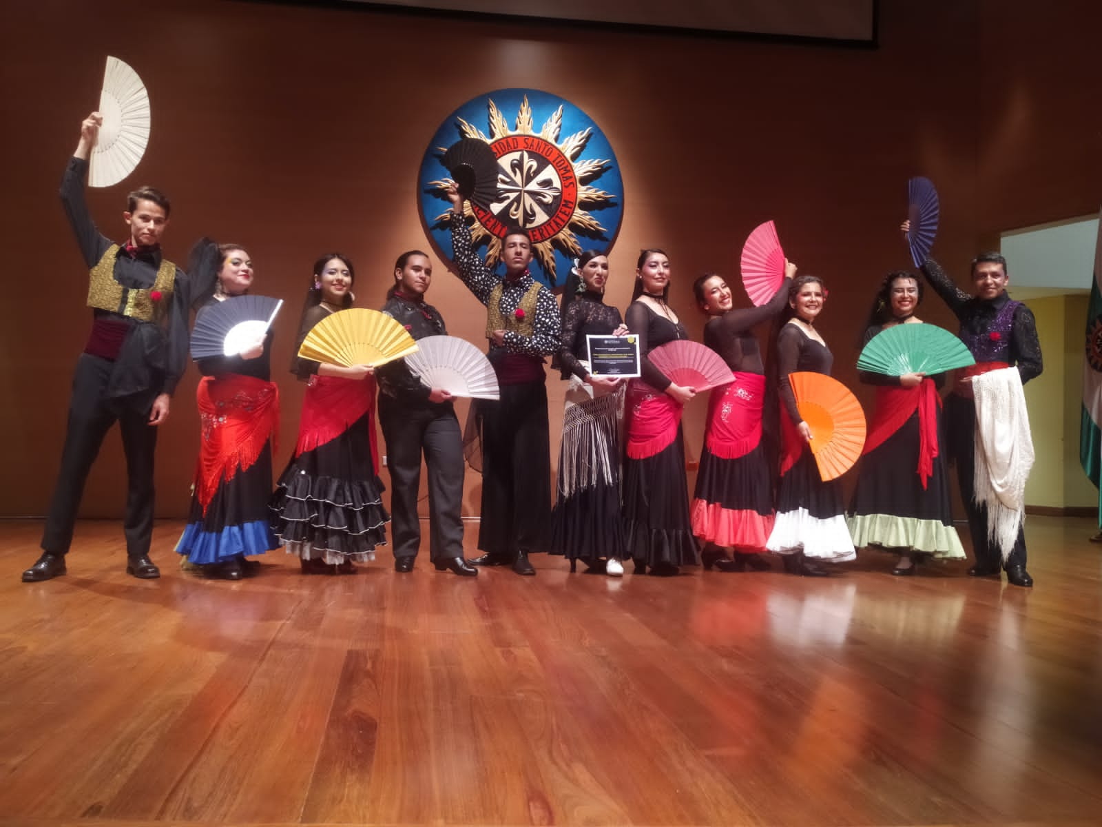 Grupo representativo de flamenco y danza española